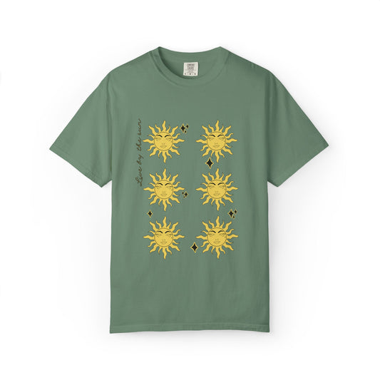 Live by the sun Love by the moon T-Shirt